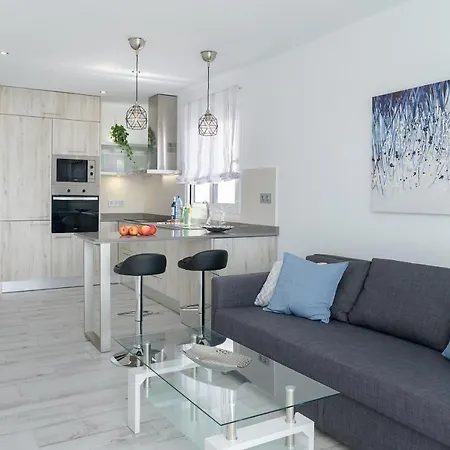 Feriehus Casa Mercedes, Terrace With Sea Views Puerto del Carmen (Lanzarote)