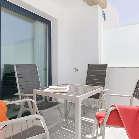 Casa Mercedes, Terrace With Sea Views بيت للعطل *