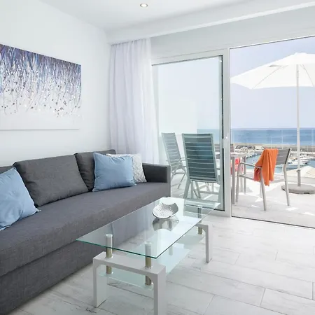 Casa Mercedes, Terrace With Sea Views Feriehus *