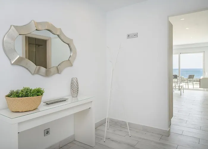 Feriehus Casa Mercedes, Terrace With Sea Views *