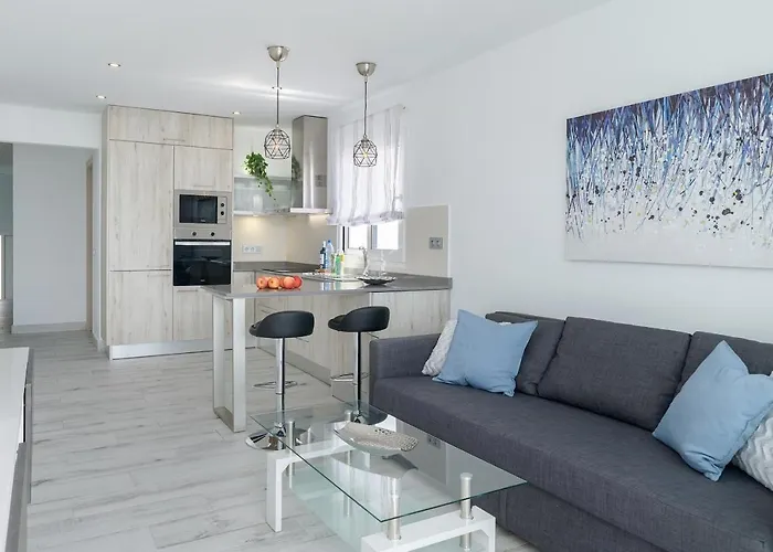 Feriehus Casa Mercedes, Terrace With Sea Views Puerto del Carmen (Lanzarote)